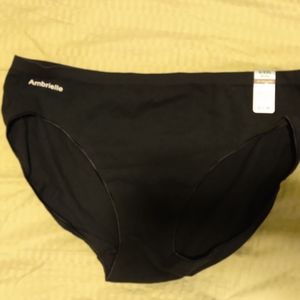NEW Black Ambrielle Seamless Cotton Brief. Size 9. Hi-Cut